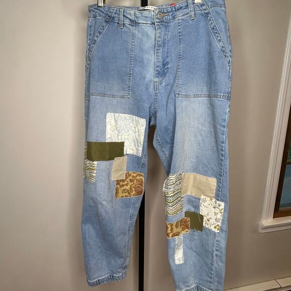 Celebrity Pink “The Easy” Patchwork Jeans- size 13/31 relaxed fit ankle womens‎ - Picture 1 of 5